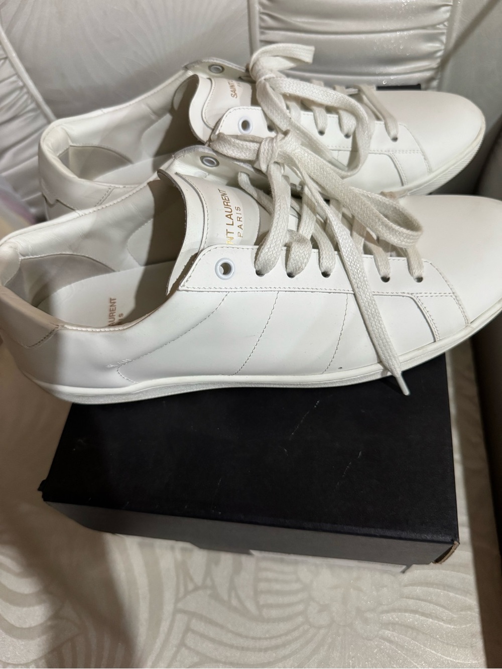 Saint Laurent Men's Cream Leather Low-Top Sneakers